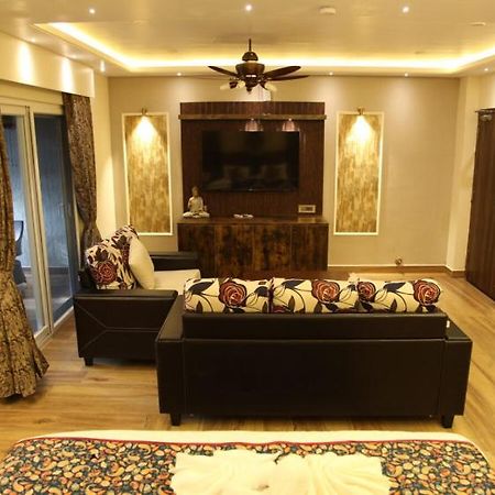 Dakshin Suites Srikakulam Bagian luar foto