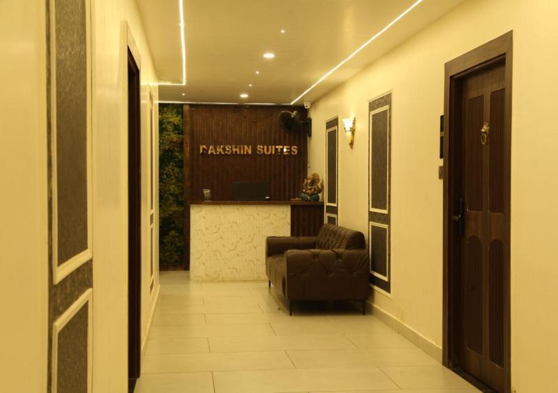 Dakshin Suites Srikakulam Bagian luar foto