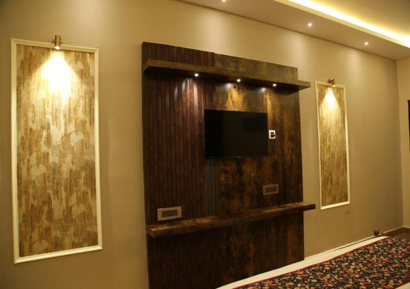 Dakshin Suites Srikakulam Bagian luar foto